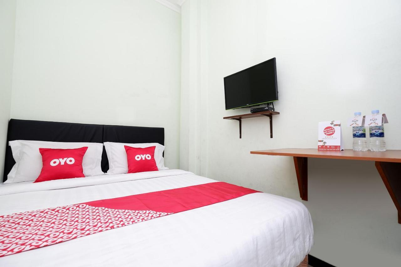 Oyo 1815 Gatsu Residence Semarang Extérieur photo