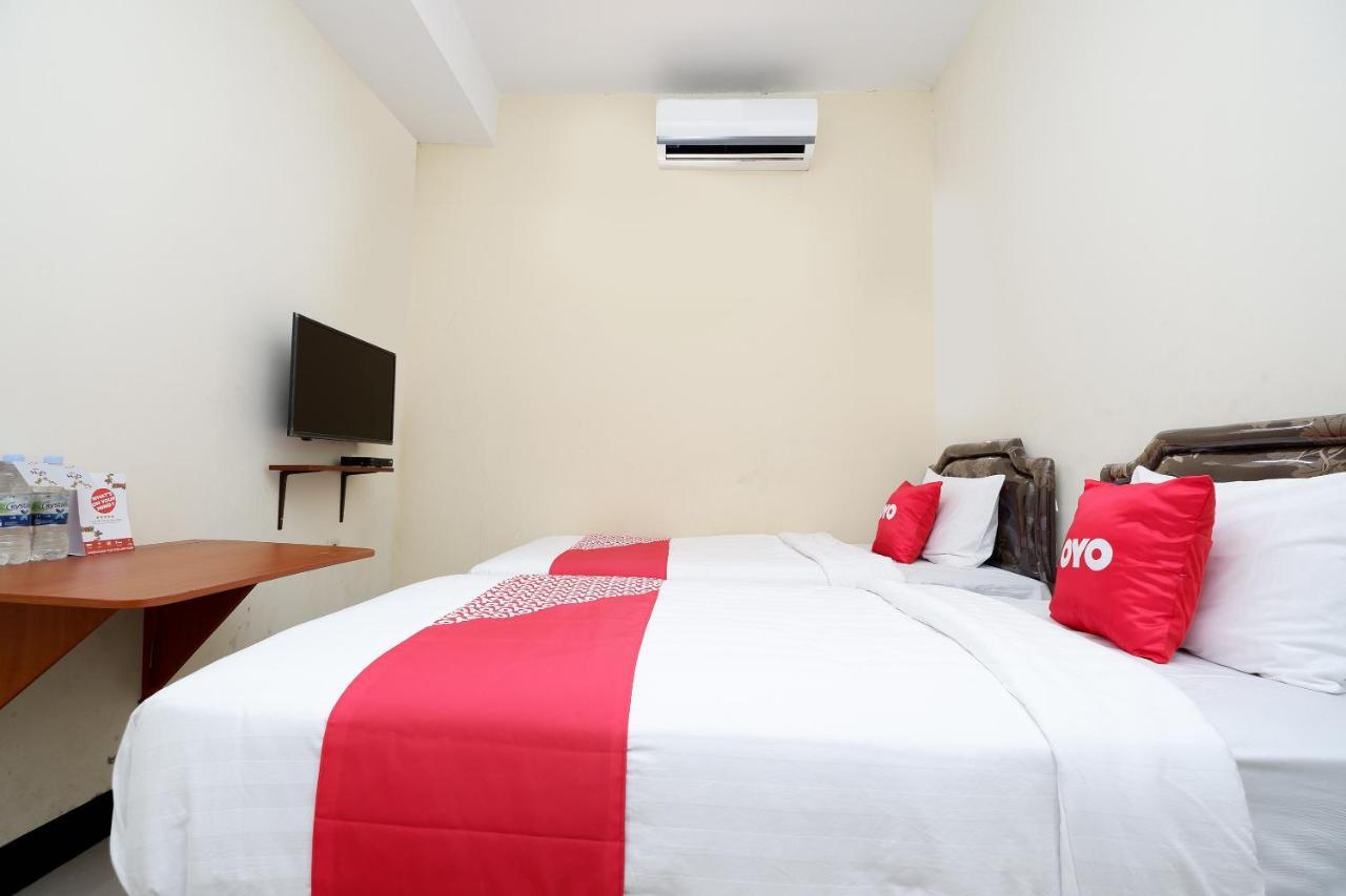 Oyo 1815 Gatsu Residence Semarang Extérieur photo