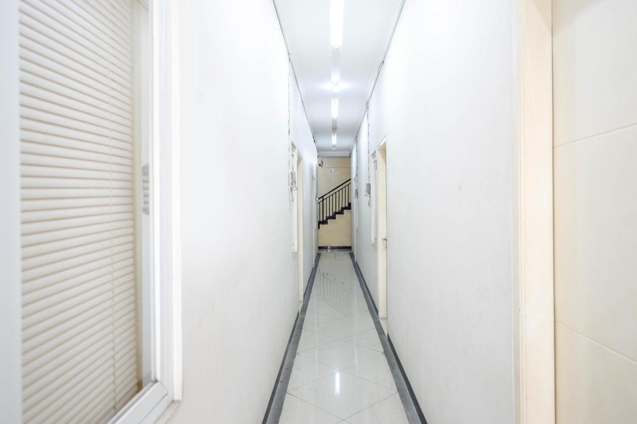 Oyo 1815 Gatsu Residence Semarang Extérieur photo