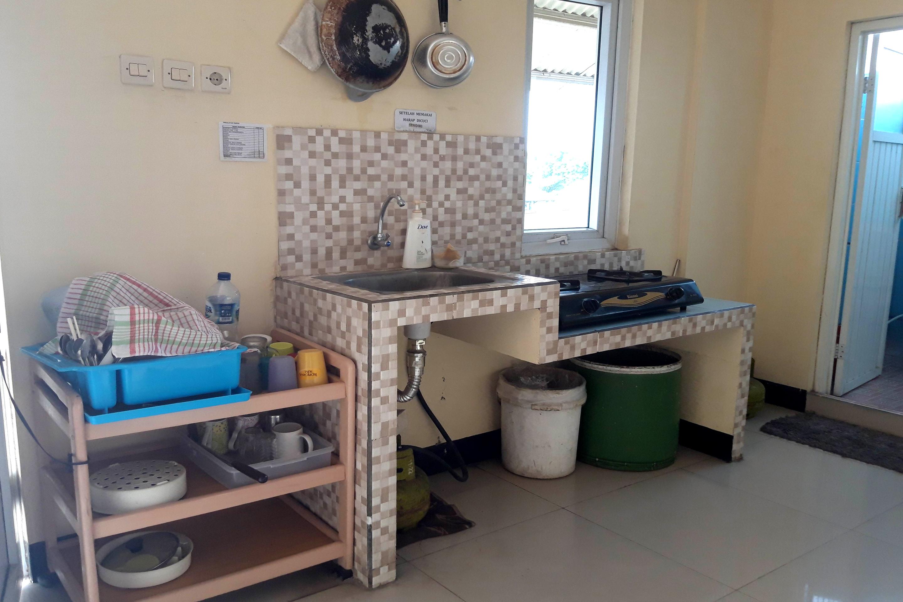 Oyo 1815 Gatsu Residence Semarang Extérieur photo